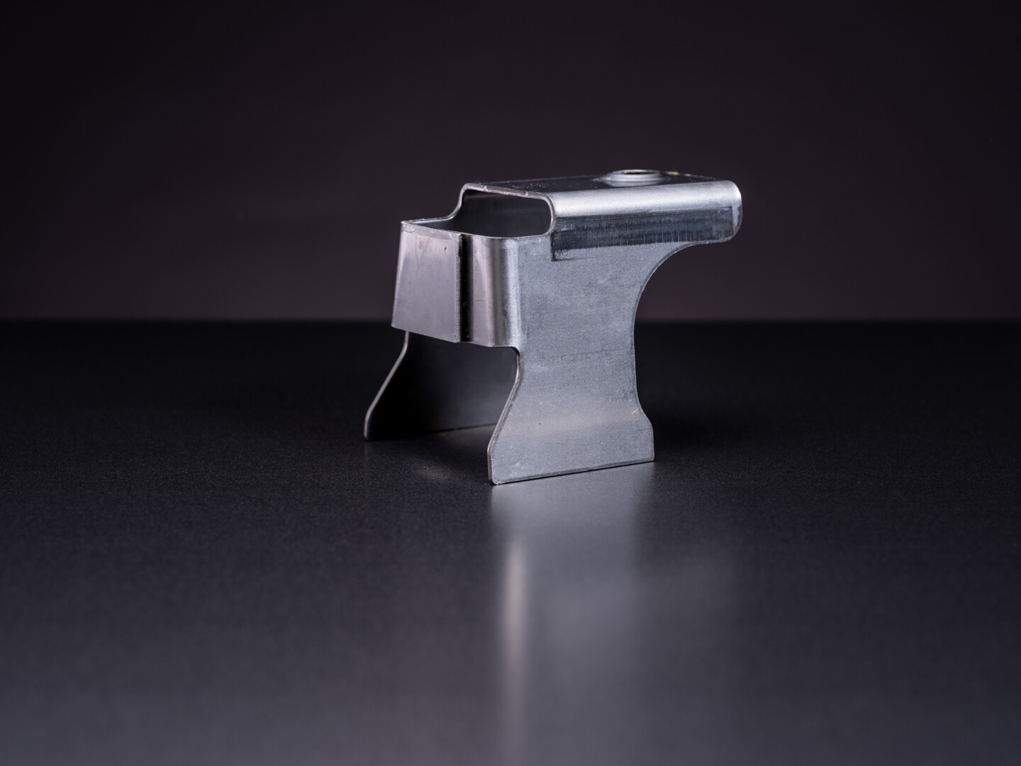Halter | Fahrzeugindustrie