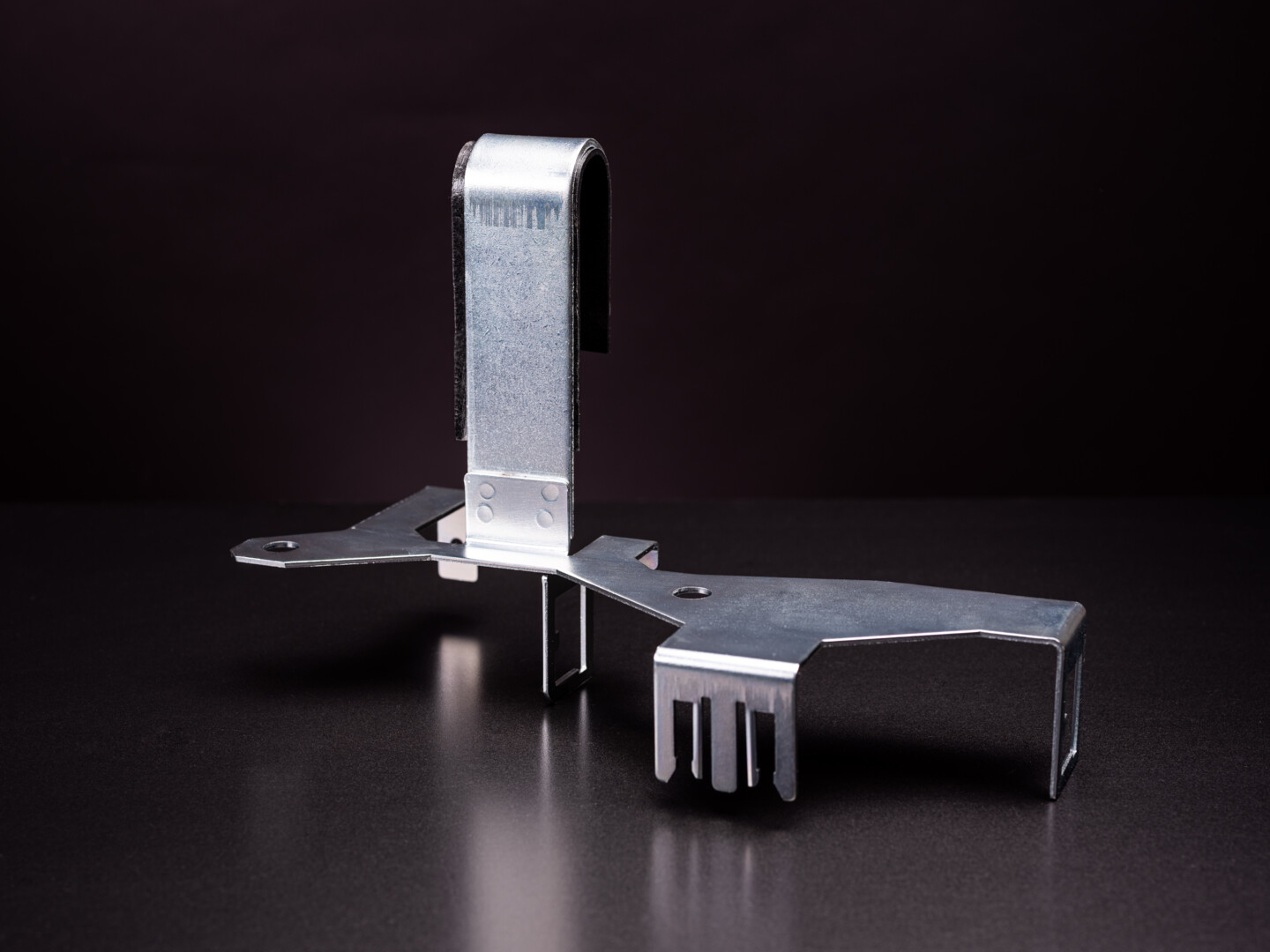Halter mit Gummierung | Fahrzeugindustrie