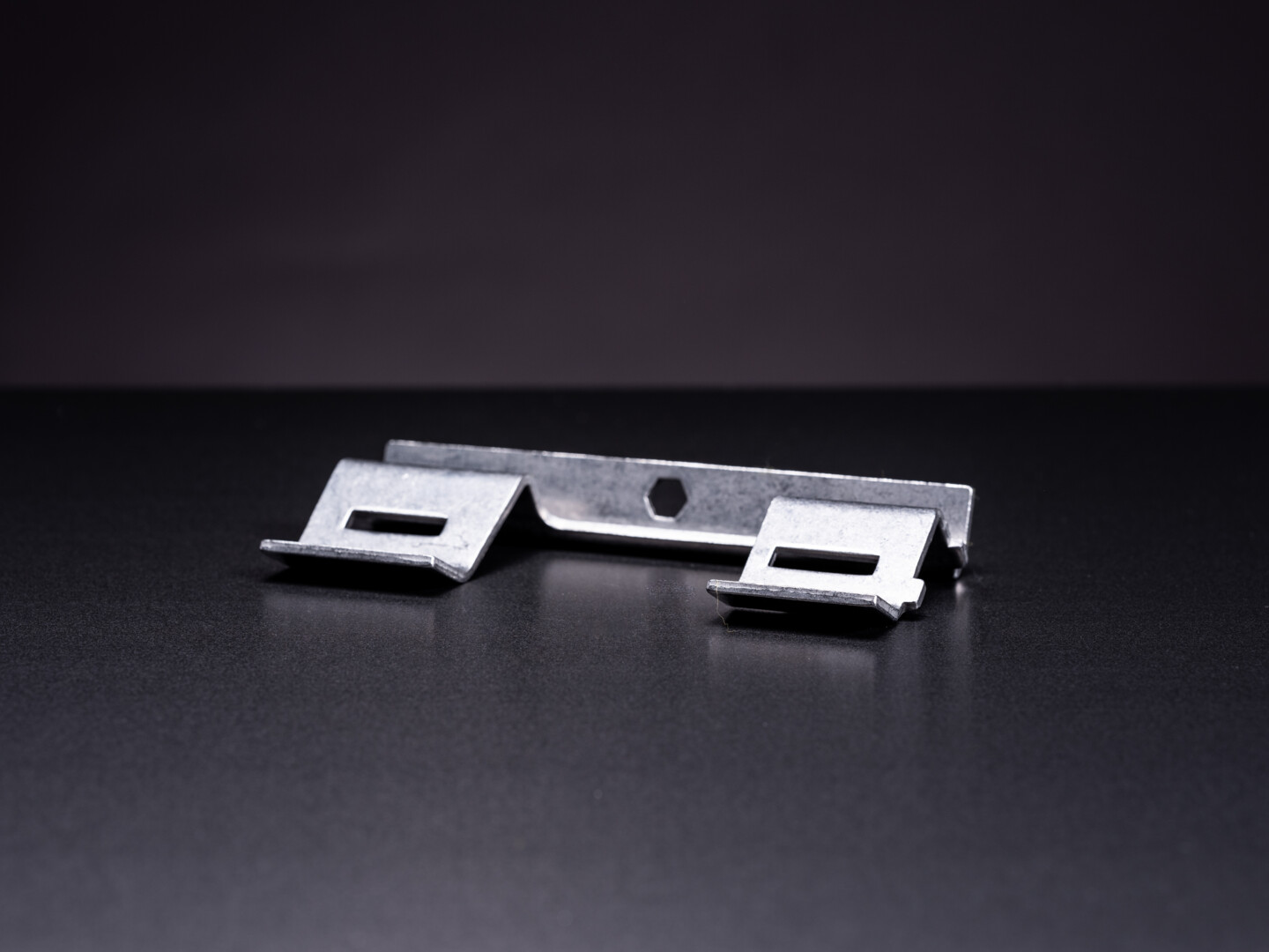 Halter | Fahrzeugindustrie