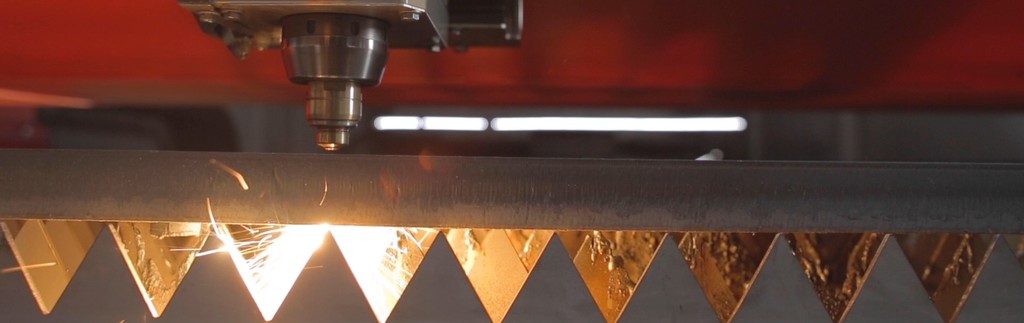 Herstellung von Laserteilen Herstellung von Laserteilen