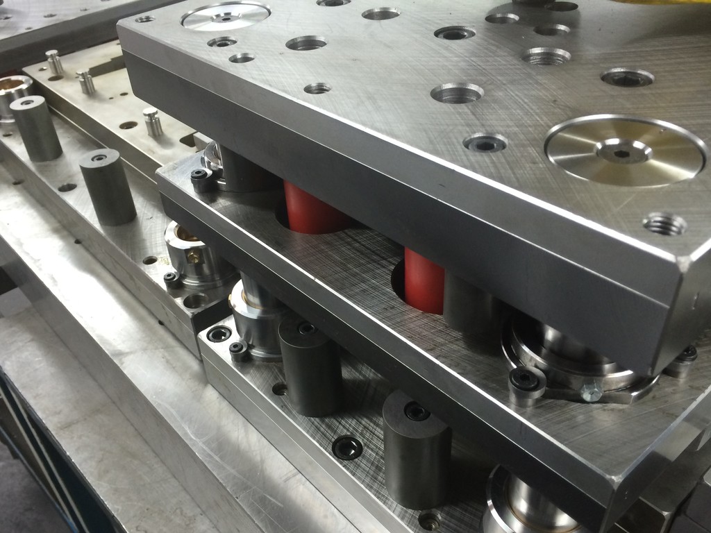 Werkzeug aus dem hauseigenen Werkzeugbau für Stanztechnik